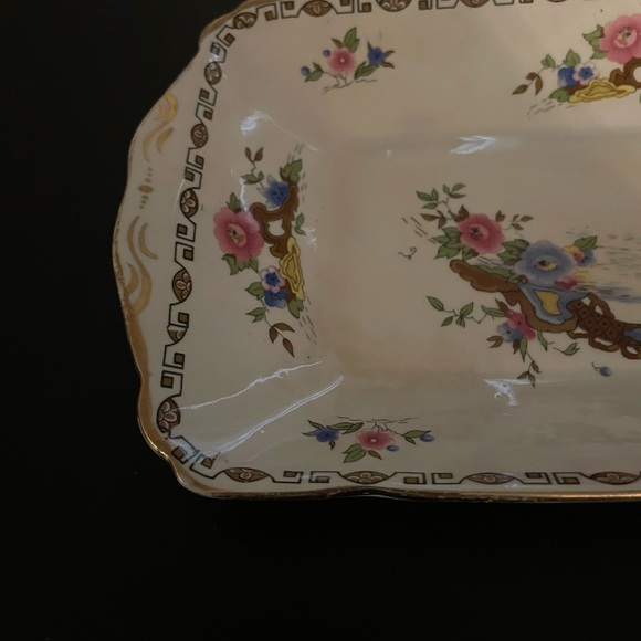 Beautiful Royal Stafford Fine Bone China “Geisha” Pattern - Picture 4 of 8